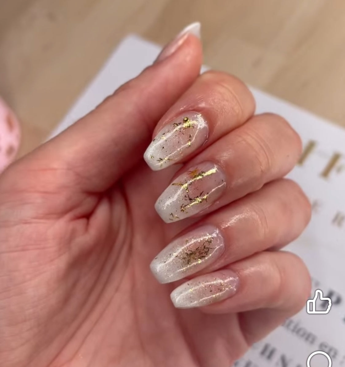 Forfait Extension de cils ongles, main et pieds minimaliste Forfaits mensuel aux choix.        9 mois - 12 mois ou unité